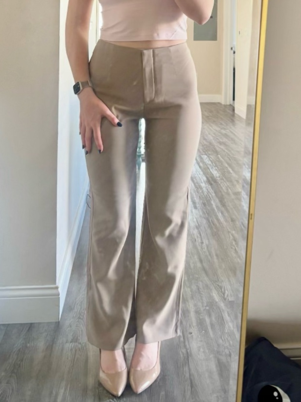 Abercrombie & Fitch Women's Beige Straight-Leg Trousers - Picture 4 of 4